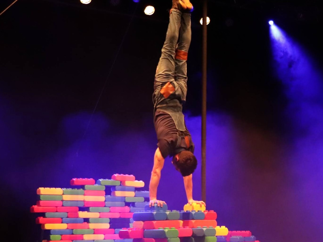 compagnie passion...nez Etienne Nikof je me voyais deja equilibre sur lego